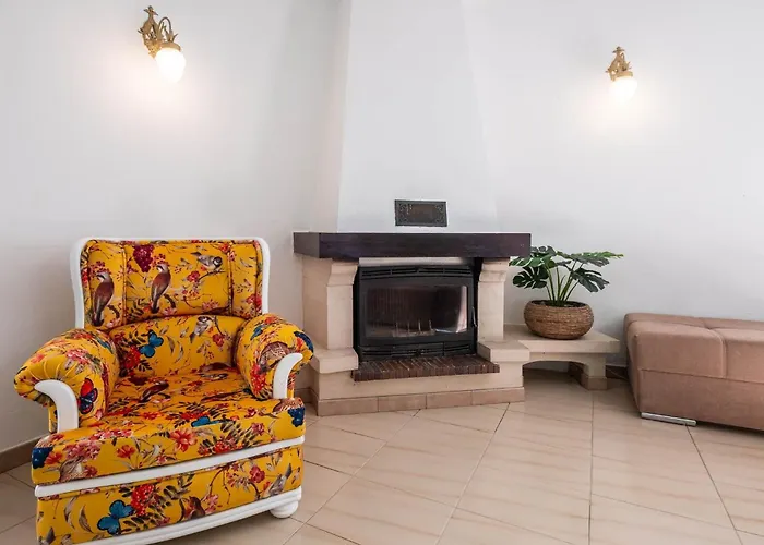 Patroves Ranch - Private Pool & Sea Views Villa